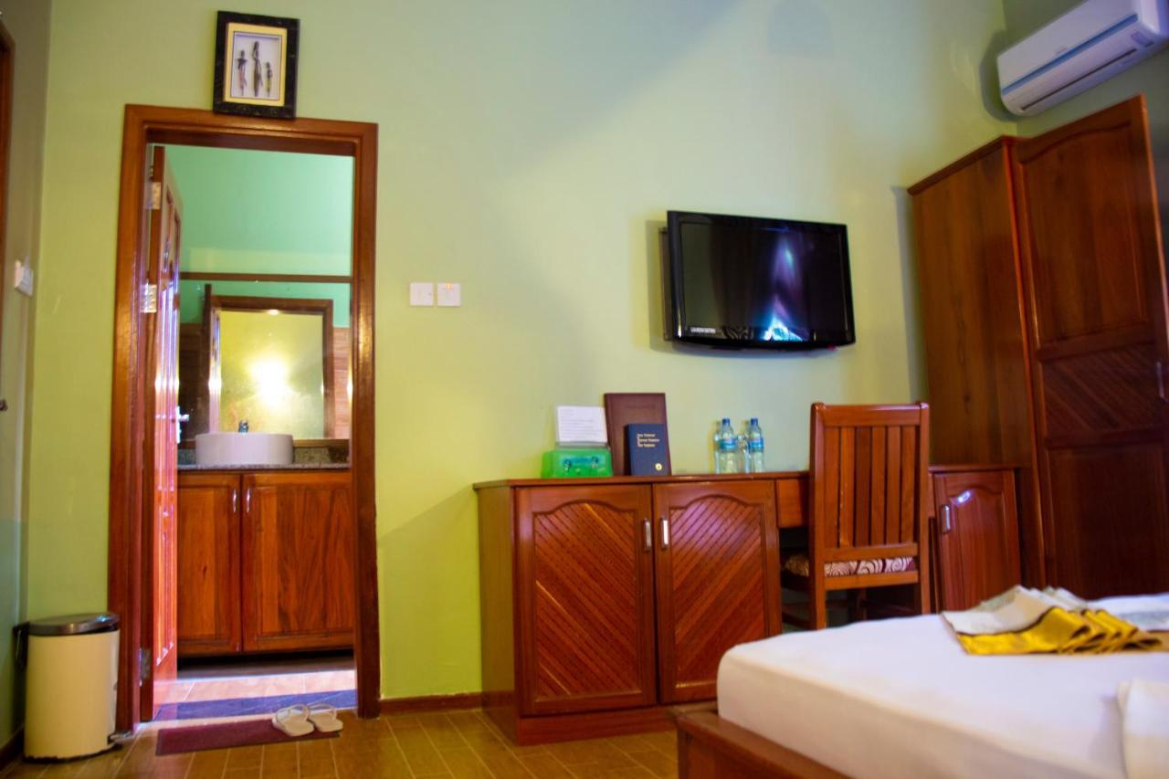 Lush Garden Business Hotel Arusha Extérieur photo